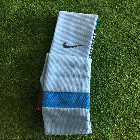 LAST PAIR!!
NEW NIKE MATCHFIT SOCCER / FOOTBALL SOCKS KNEE HIGH LARGE BLUE - Picture 3 of 5